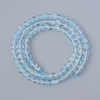 Perles de topaze naturelles, cubes facettés, diamètre 4 mm ±, longueur 40 cm ± sur fil