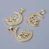 Pendentif «Lune» avec strass blancs, couleur dorée du métal, diamètre 26×17 mm