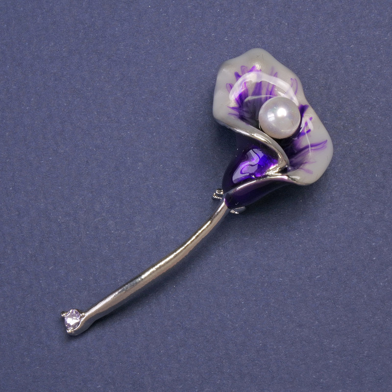 Broche-pendentif fleur Calla émail violet couleur argent 52 × 23 mm+