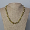Collier en grossulaire (grenat vert) – pierre naturelle en grains, diamètres 13×5–8×5 mm ±, longueur 48 cm ±