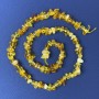 Perles d'ambre éclats 7x4 mm ± sur fil, longueur 38 cm +