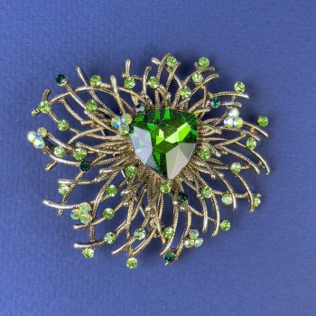 Broche Accent : strass bleus et cristal bleu profond sur métal bronze doré, diamètre 55 mm +