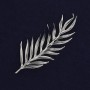 Broche «Feuille» en métal argenté, 59 × 28 mm+