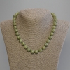 Collier en serpentine, boules sphériques lisses de 10 mm, longueur environ 50 cm, avec fermoir