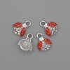 Pendentif Soleil avec strass, émail rouge, métal argenté, diamètre 10×12 mm ± emballage 4 pièces