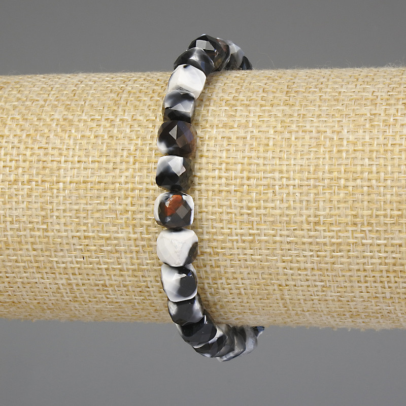 Bracelet en agate facettée, cubes de 6,5 × 6,5 mm, longueur 18 cm ±, élastique