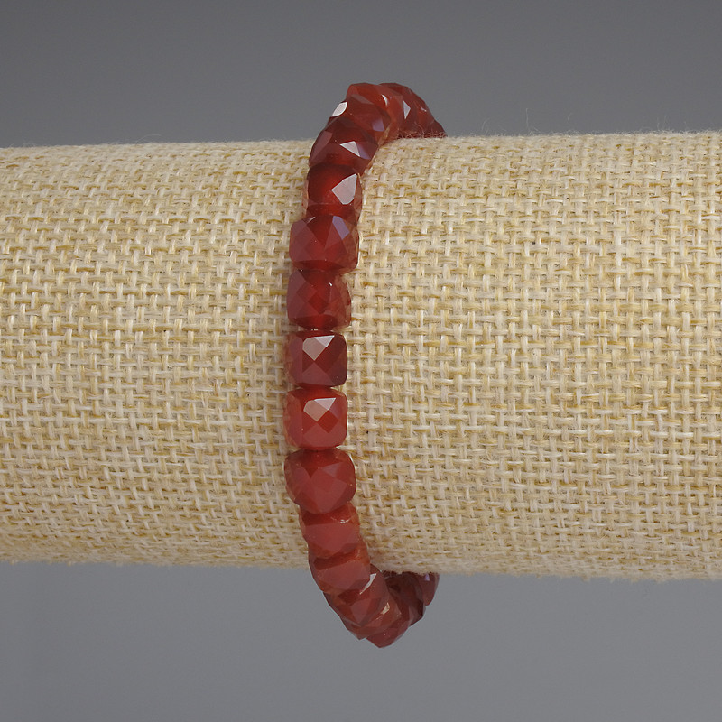 Bracelet en cornaline, cubes facettés, diamètre 6,5 × 6,5 mm, longueur 18 cm, extensible