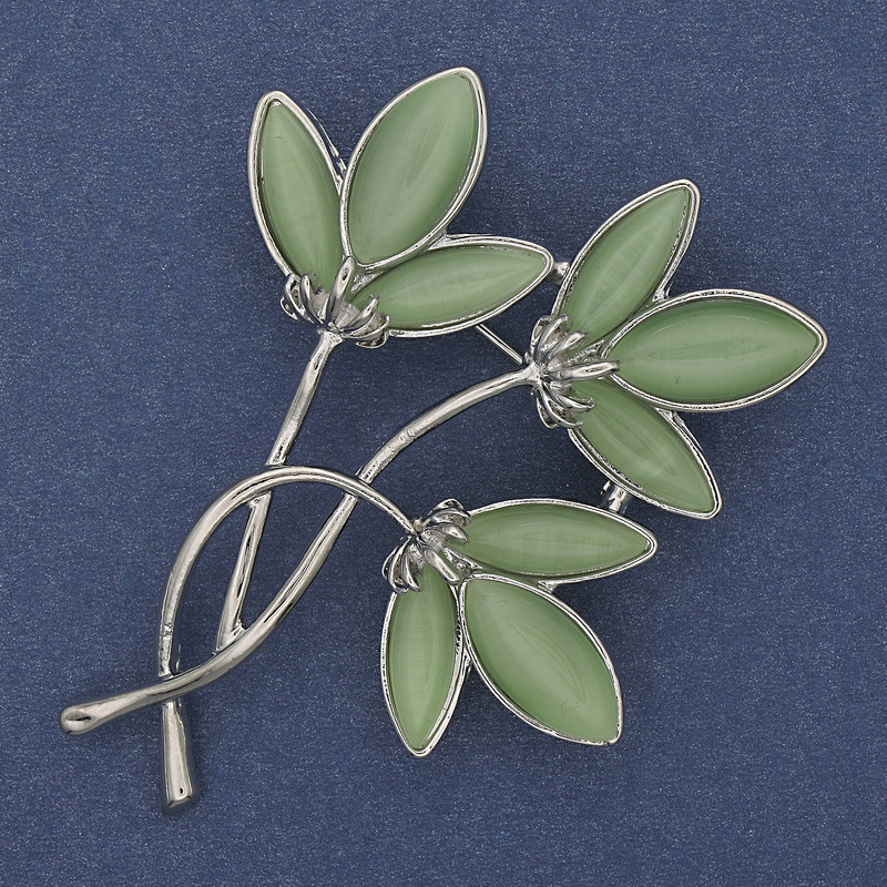Broche-pendante Fleur œil-de-chat argenté métal 44×62 mm+