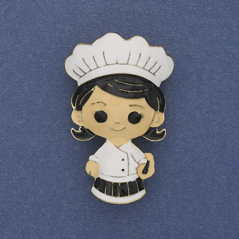 Broche Chef émail coloré métal doré 46 × 27 mm+