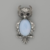 Broche-pendantif Hibou avec pierre de lune, 60 × 29 mm ±, strass noirs, métal argenté