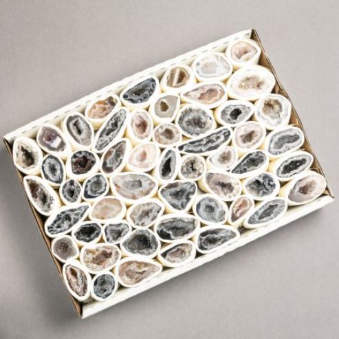Géode décorative d'agate assortie (petite) (prix par boîte)