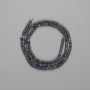 Perles de saphir facetté en cube 3×3 mm, longueur de fil environ 39 cm