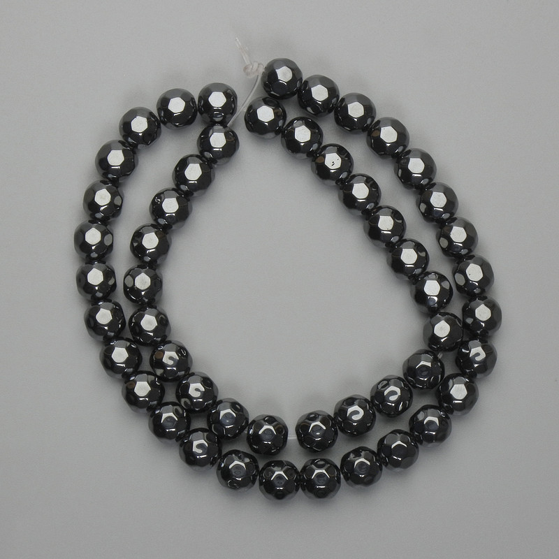 Perles d'hématite facettées rondes 8 mm +/-, longueur 39 cm+