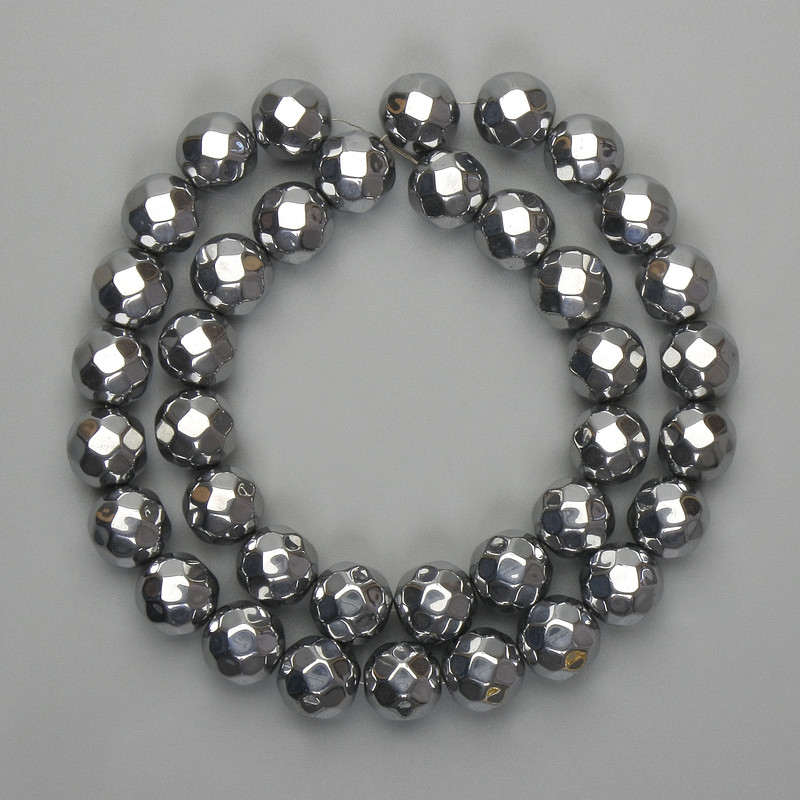 Perles d'hématite facettées - billes de 10 mm ± couleur argent, longueur 38 cm ±