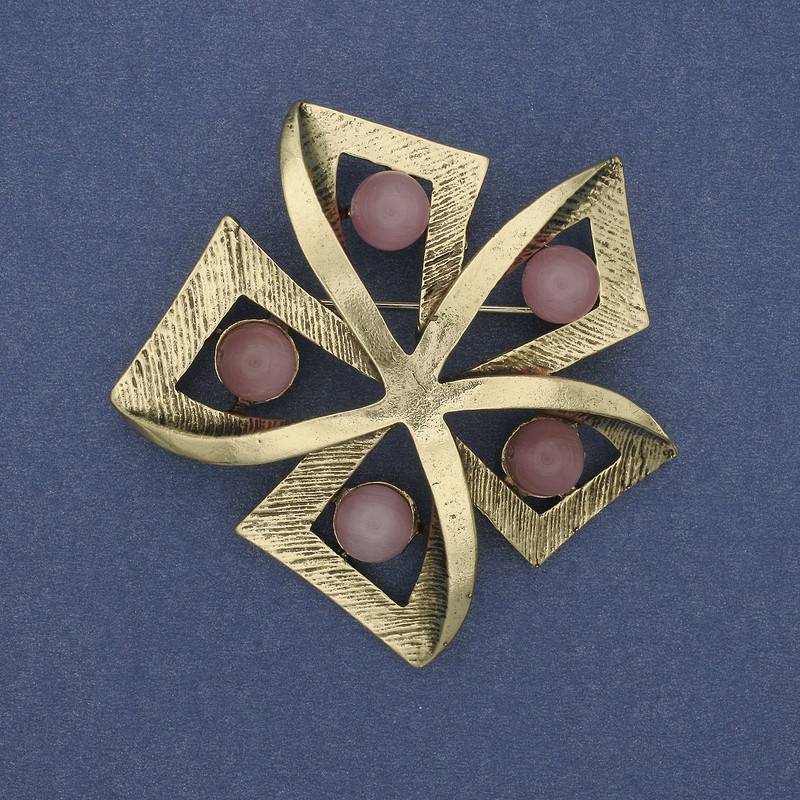 Broche Accent œil-de-chat rose métal doré 60 mm+