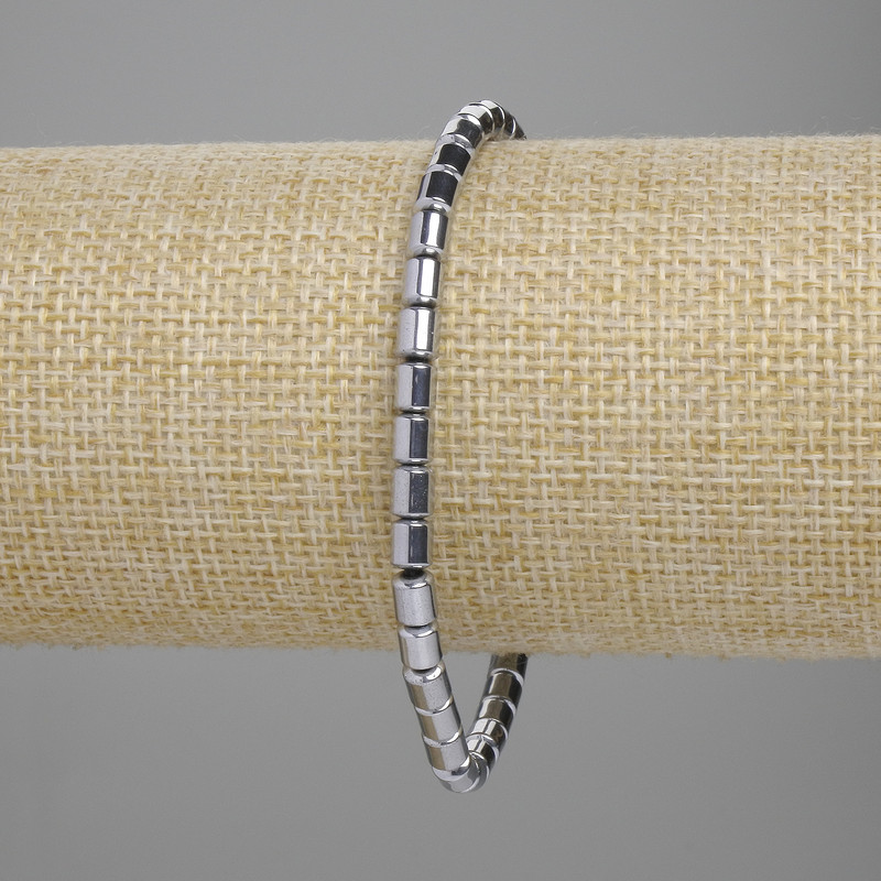 Bracelet hématite cylindrique 5×4 mm ± couleur argent, longueur 18 cm ± élastique