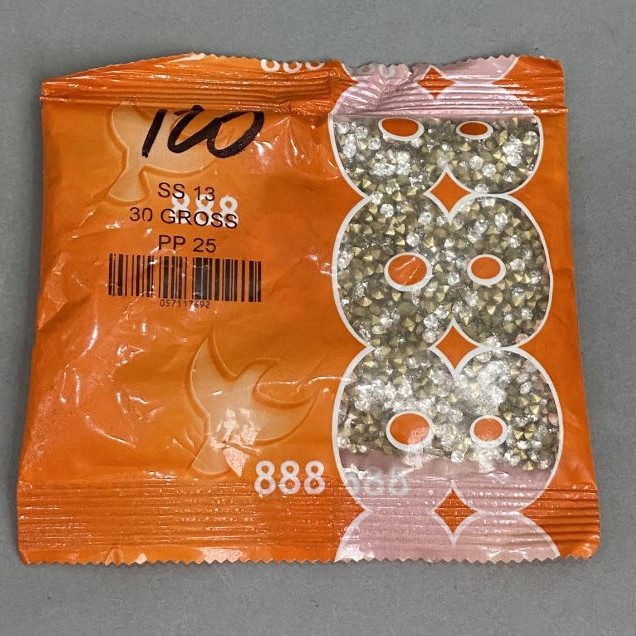 Strass blancs, diamètre 4 mm ± emballage par 100 g (+ -)