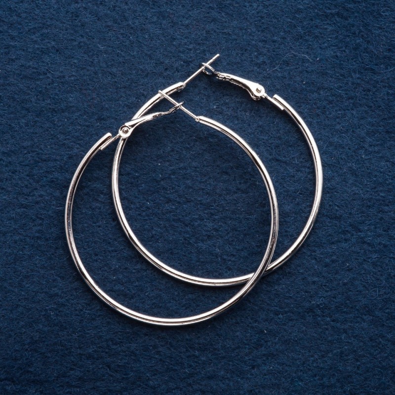 Boucles d'oreilles anneau, diamètre 5 cm argentées