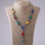 Collier de soirée avec des cristaux multicolores, longueur 45–55 cm