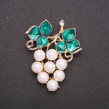 Broche avec perles «Majorque» «grappe de raisin» couleur métal jaune 50x40 mm