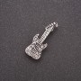 Broche guitare mini en strass, métal gris 28×10 mm