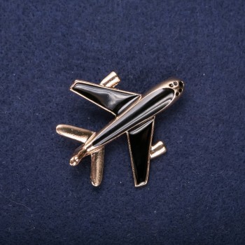 Broche Avion émail couleur noire 45×40 mm métal jaune