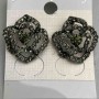 Clous d'oreilles puce Roses, strass noirs, métal doré, 20 mm
