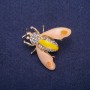 Broche papillon avec émail et strass, métal doré 35×35 mm