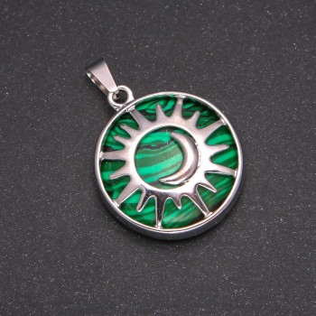 Pendentif en malachite naturelle dans une monture « Soleil », diamètre 27 mm