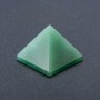 Pyramide souvenir en jade, hauteur (+-) 29 mm, longueur (+-) 37 mm
