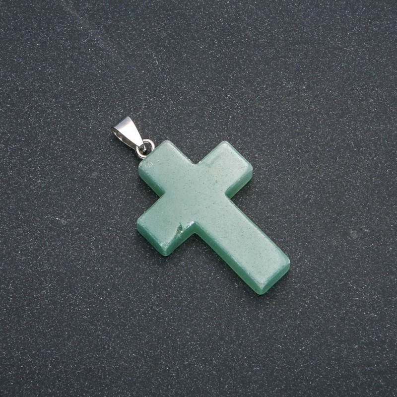 Pendentif croix en néphrite 50 × 28 mm