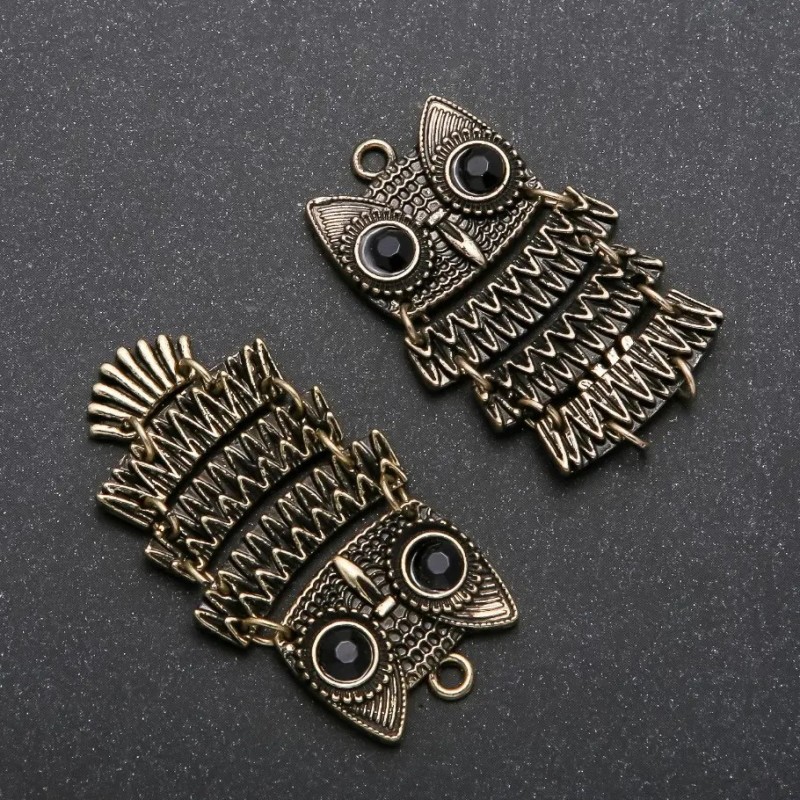 Pendentif Hibou couleur bronze 48 × 26 mm