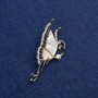 Broche papillon doré, nacre et strass avec perle 51×24 mm +