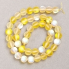 Perles sur fil en verre opalescent, billes jaunes et transparentes mates, diamètre 8 mm, longueur environ 39 cm