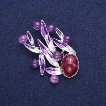 Broche Feuilles avec améthyste, émail violet, métal argenté 38×53 mm