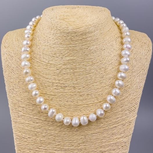 Collier de perles d'eau douce rondes de 9–10 mm, longueur 47 cm