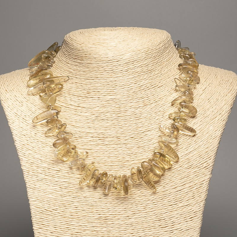 Collier en pierre naturelle Quartz couleur vin, éclat «aiguille»