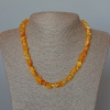 Collier d'éclats d'ambre, diamètre 7×4 mm ±, longueur 45 cm ±